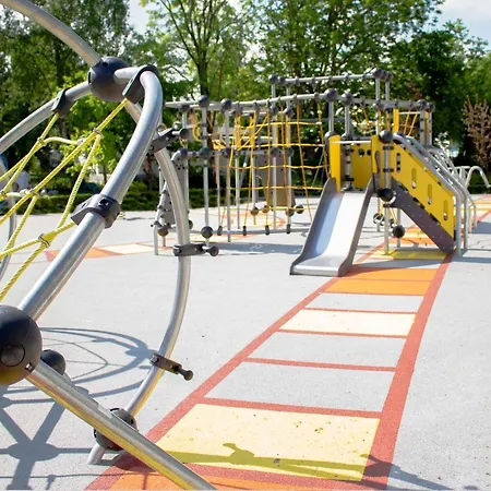 Aquarius Z Basenem Kołobrzeg