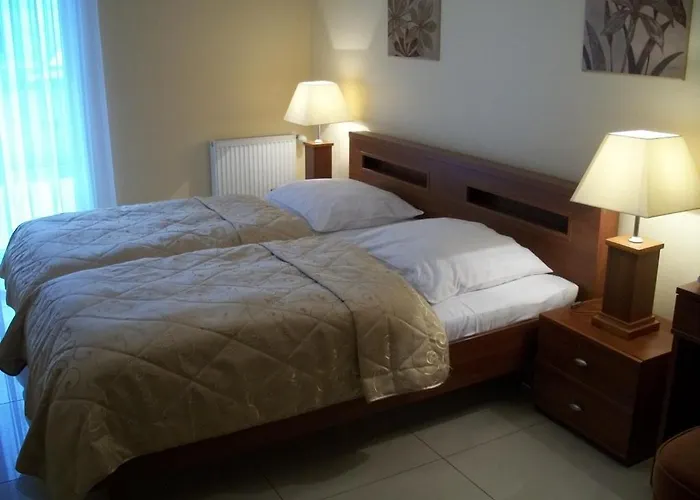 Apartment Aquarius Z Basenem