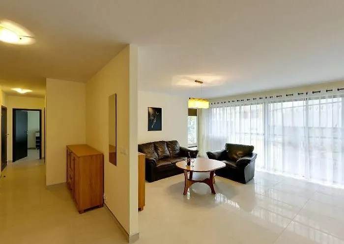 Aquarius Z Basenem Lägenhet *