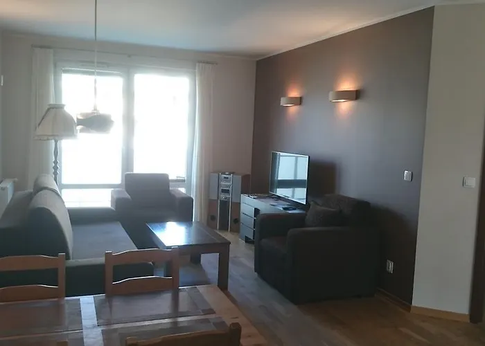 Aquarius Z Basenem *