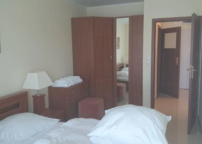 Aquarius Z Basenem Apartment *