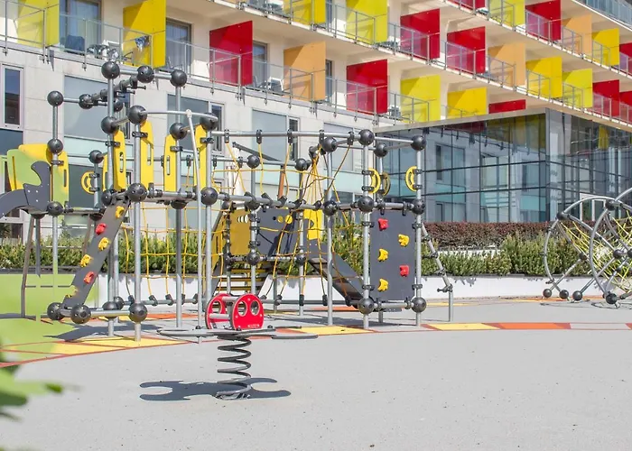 Aquarius Z Basenem Kolobrzeg