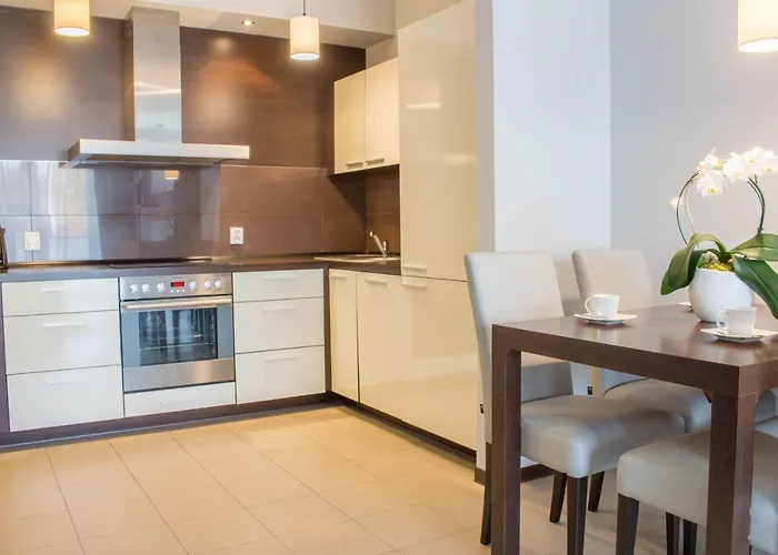 Aquarius Z Basenem Lägenhet