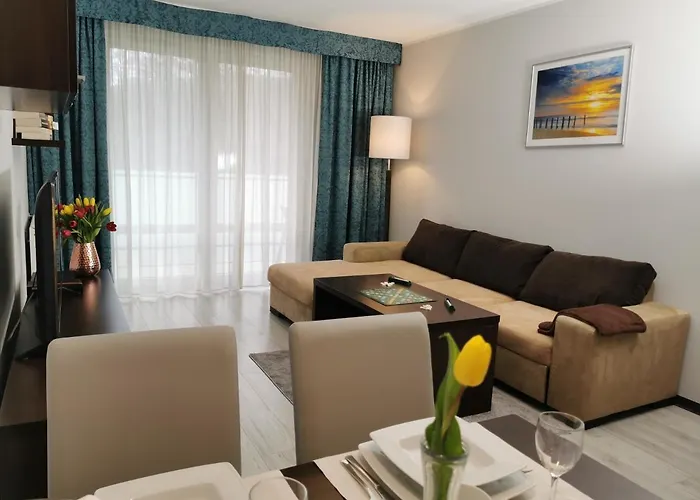 Aquarius Z Basenem Kolobrzeg